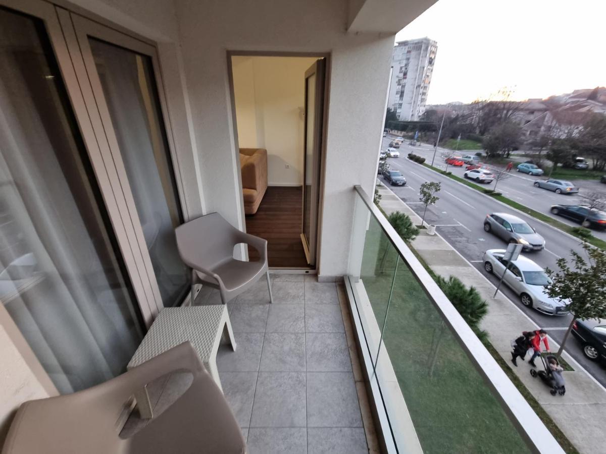 Stan Na Dan Podgorica Daire Dış mekan fotoğraf